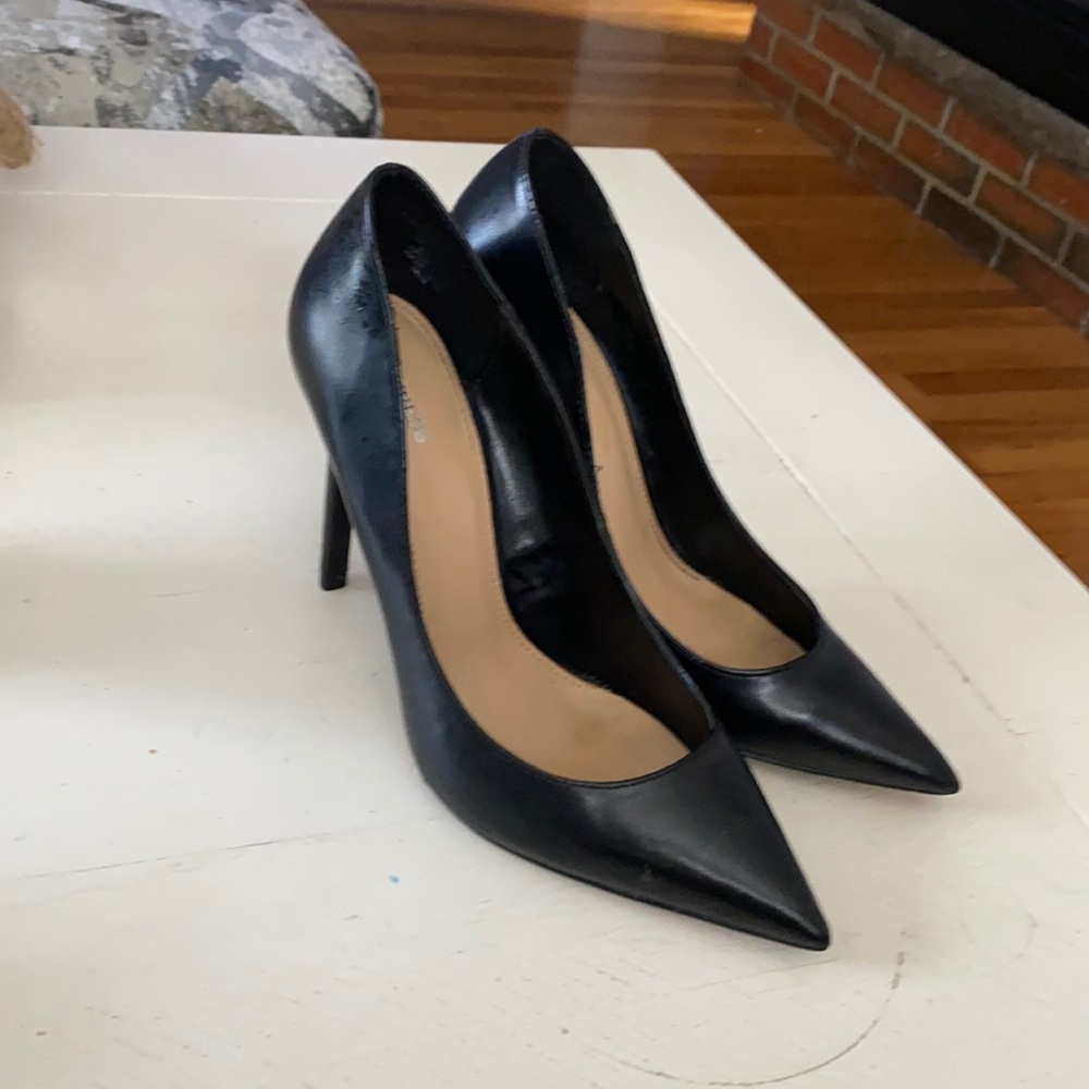 Express heels
